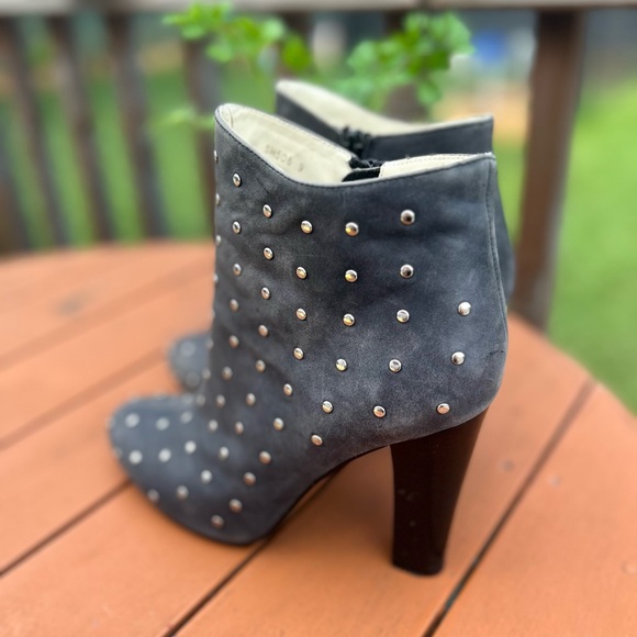 🔥🔥Andrea Candela Grey Studded Ankle Booties - Picture 2 of 14